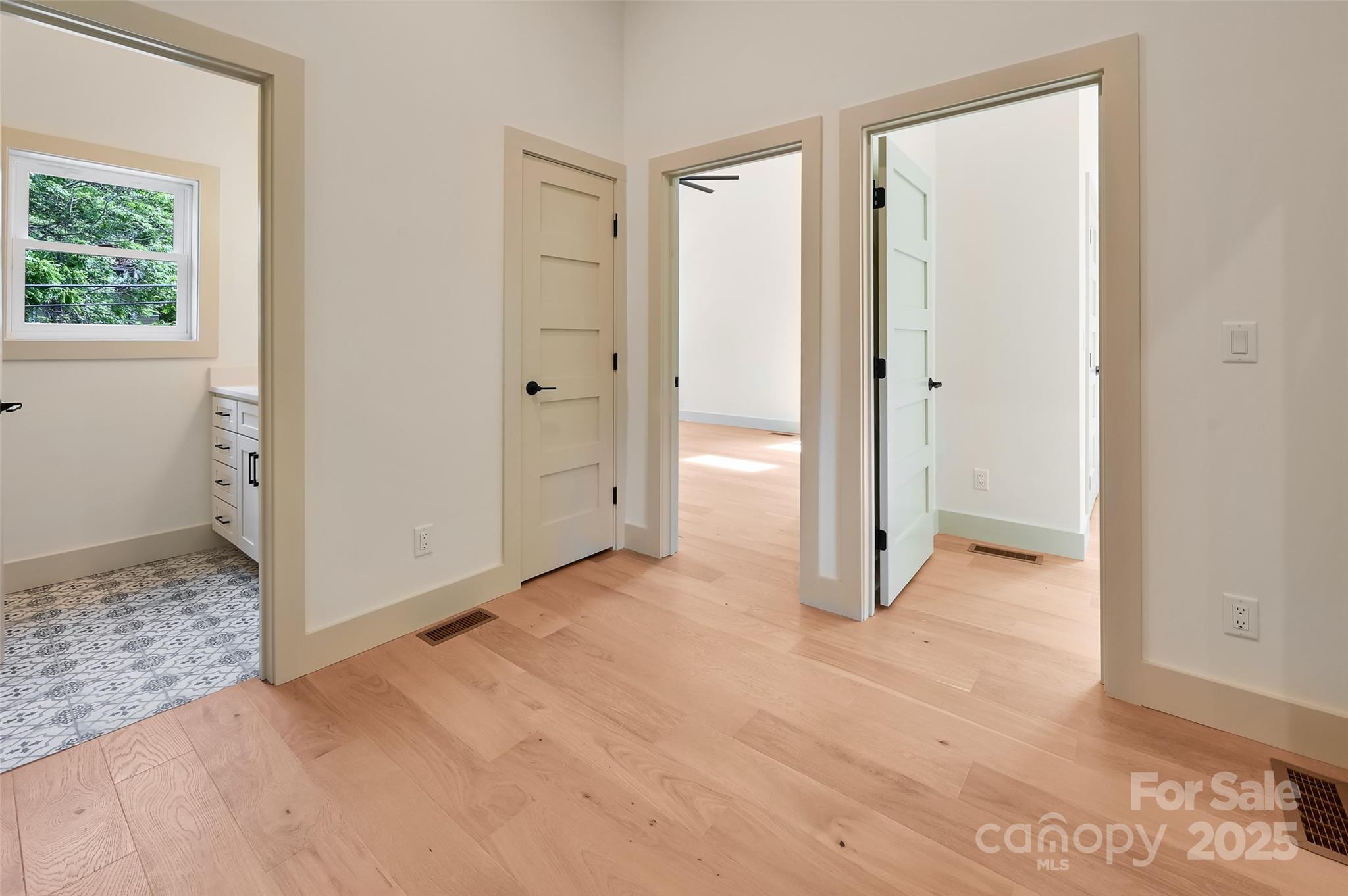 30 Sand Hill Road Asheville NC 28806