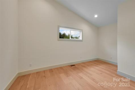 30 Sand Hill Road Asheville NC 28806