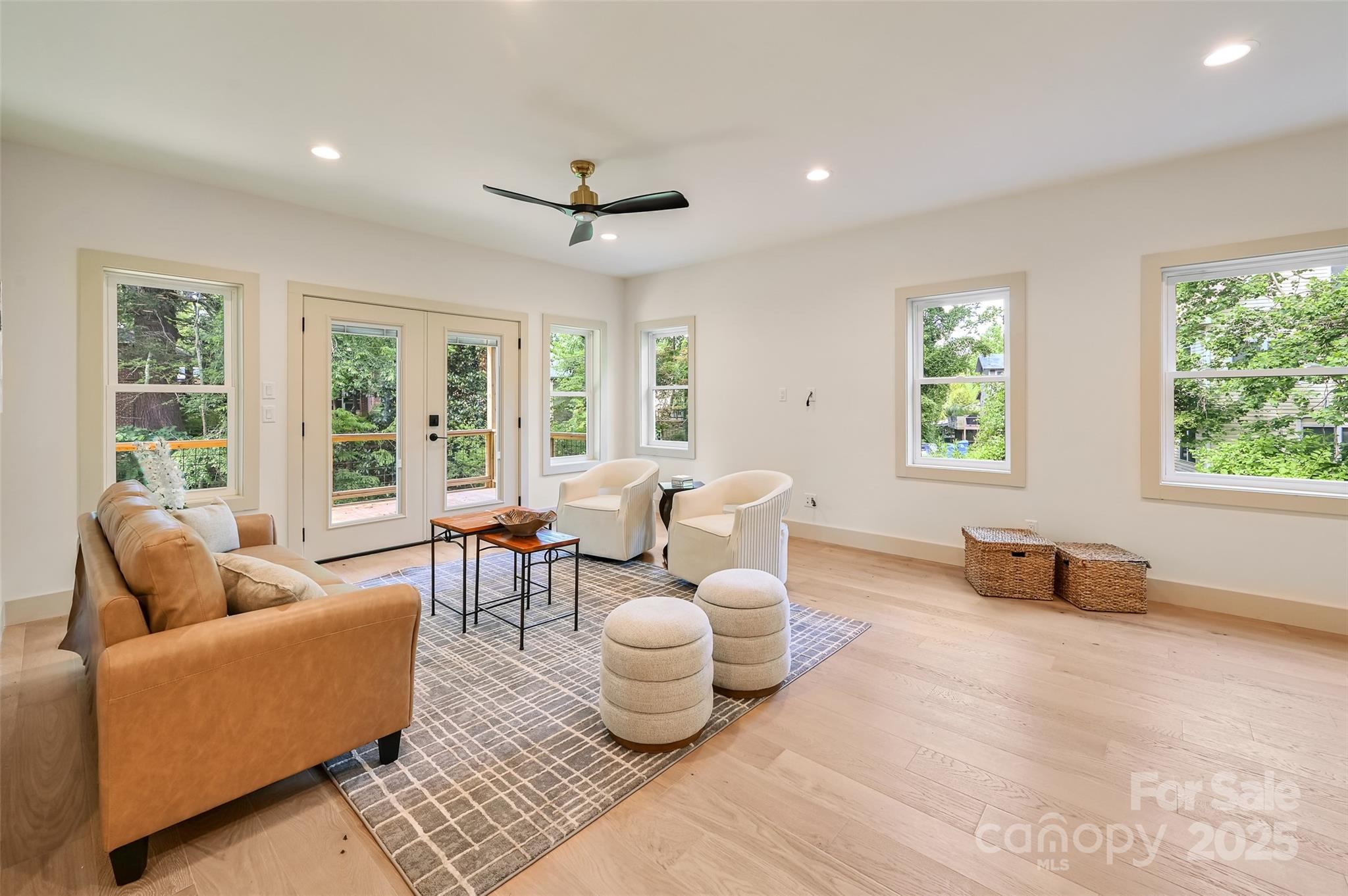 30 Sand Hill Road Asheville NC 28806