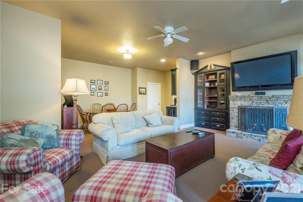 1513 Brentwood Place Morganton NC 28655