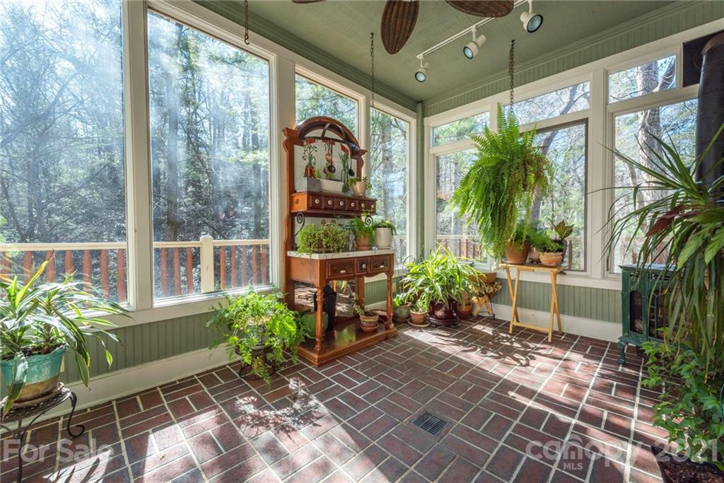 1513 Brentwood Place Morganton NC 28655