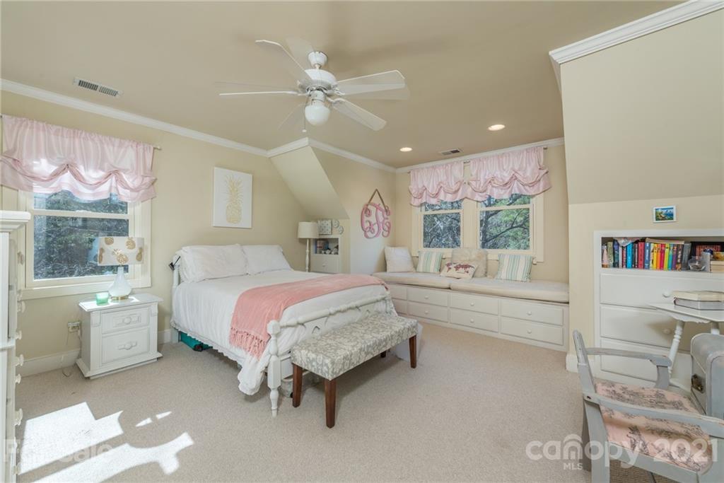 1513 Brentwood Place Morganton NC 28655