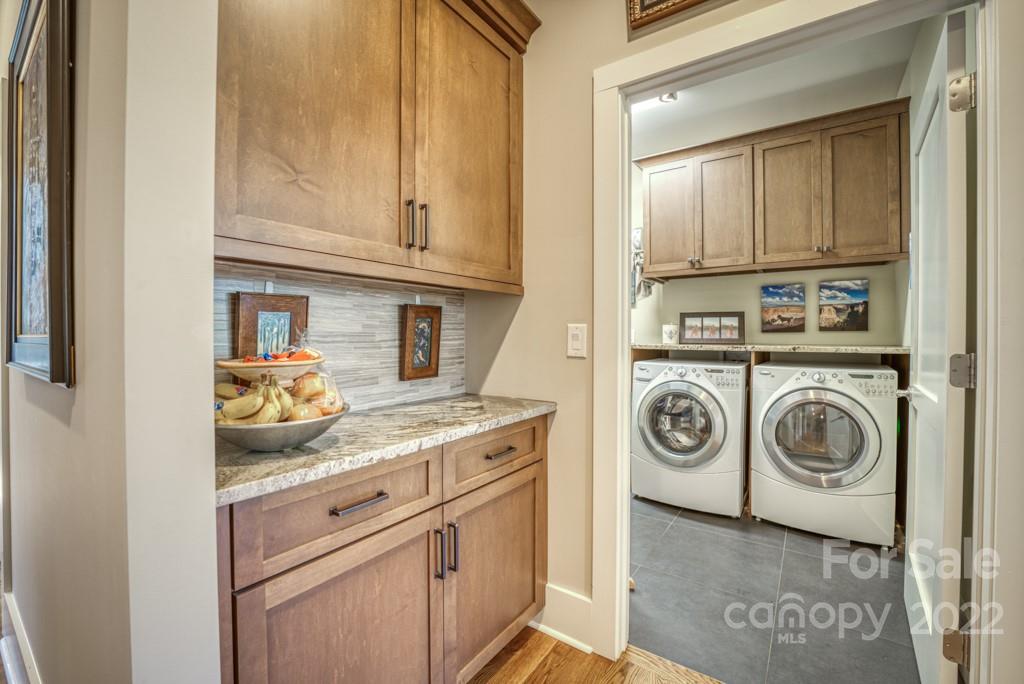 43 Wild Cherry Road Asheville NC 28804