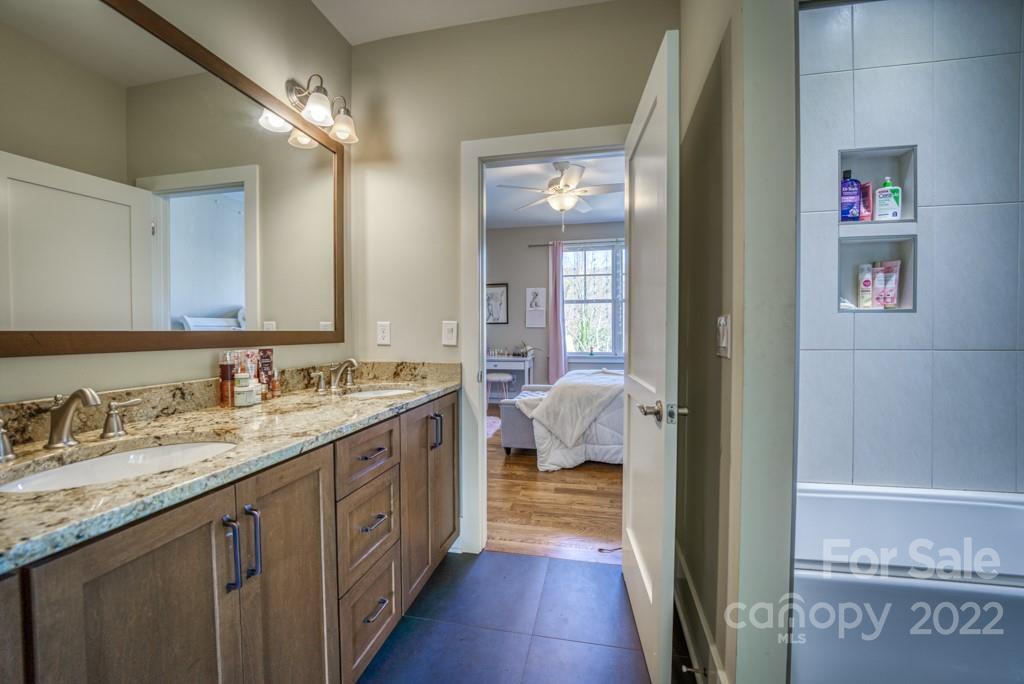43 Wild Cherry Road Asheville NC 28804