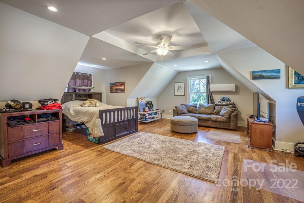 43 Wild Cherry Road Asheville NC 28804