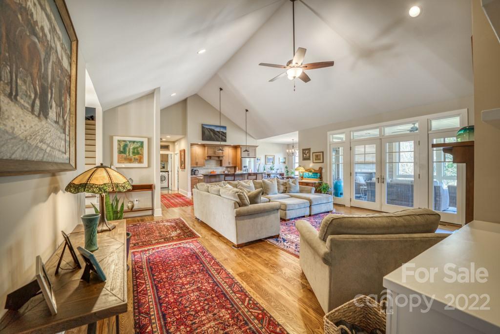 43 Wild Cherry Road Asheville NC 28804