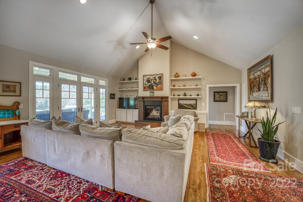 43 Wild Cherry Road Asheville NC 28804