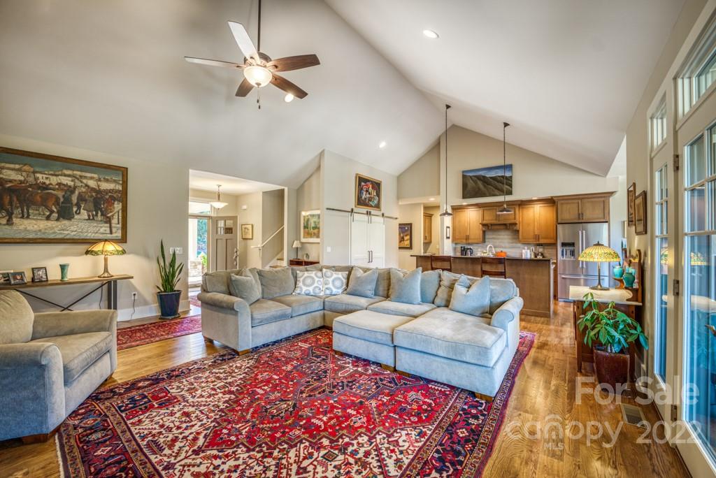 43 Wild Cherry Road Asheville NC 28804