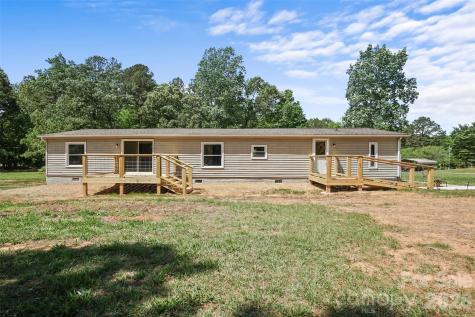 1305 Craig Drive Iron Station NC 28080