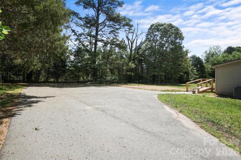 1305 Craig Drive Iron Station NC 28080