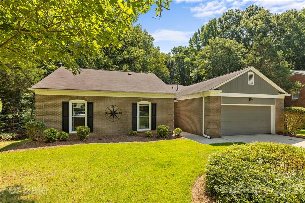 4736 Autumn Leaf Lane Charlotte NC 28277