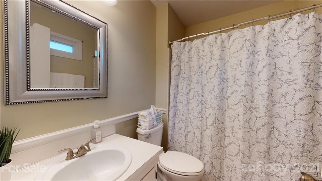 4736 Autumn Leaf Lane Charlotte NC 28277