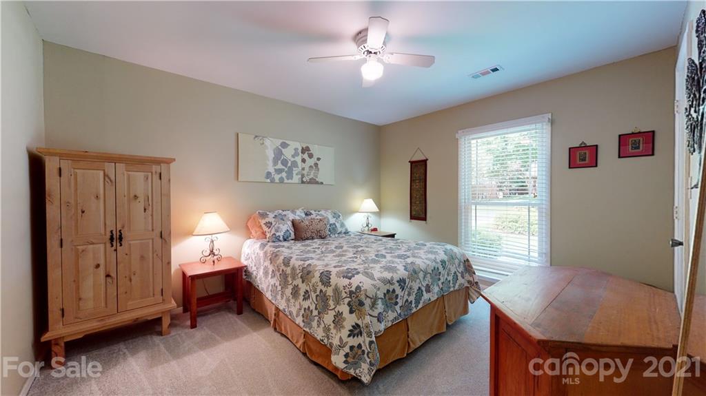4736 Autumn Leaf Lane Charlotte NC 28277