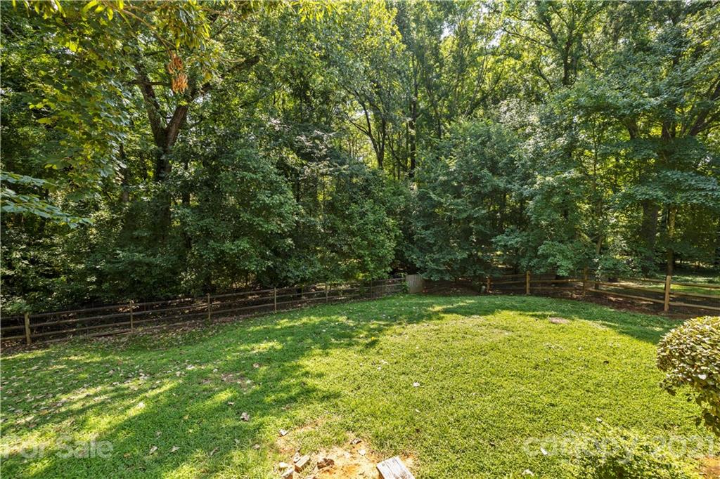 4736 Autumn Leaf Lane Charlotte NC 28277