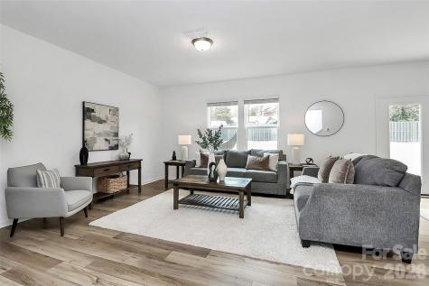 7013 Gale Force Lane Charlotte NC 28216