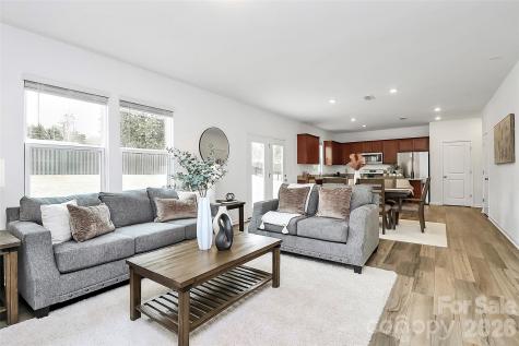 7013 Gale Force Lane Charlotte NC 28216