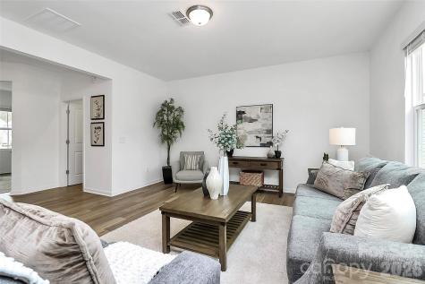 7013 Gale Force Lane Charlotte NC 28216