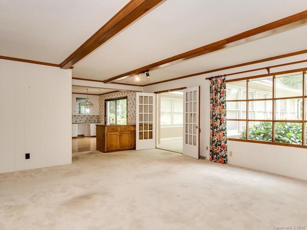 3011 Chaucer Drive Charlotte NC 28210