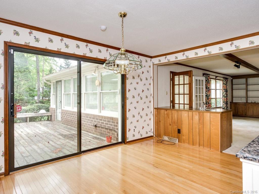 3011 Chaucer Drive Charlotte NC 28210
