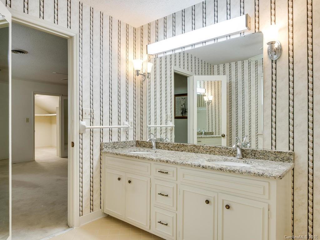 3011 Chaucer Drive Charlotte NC 28210