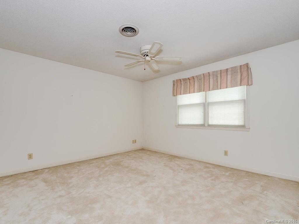 3011 Chaucer Drive Charlotte NC 28210