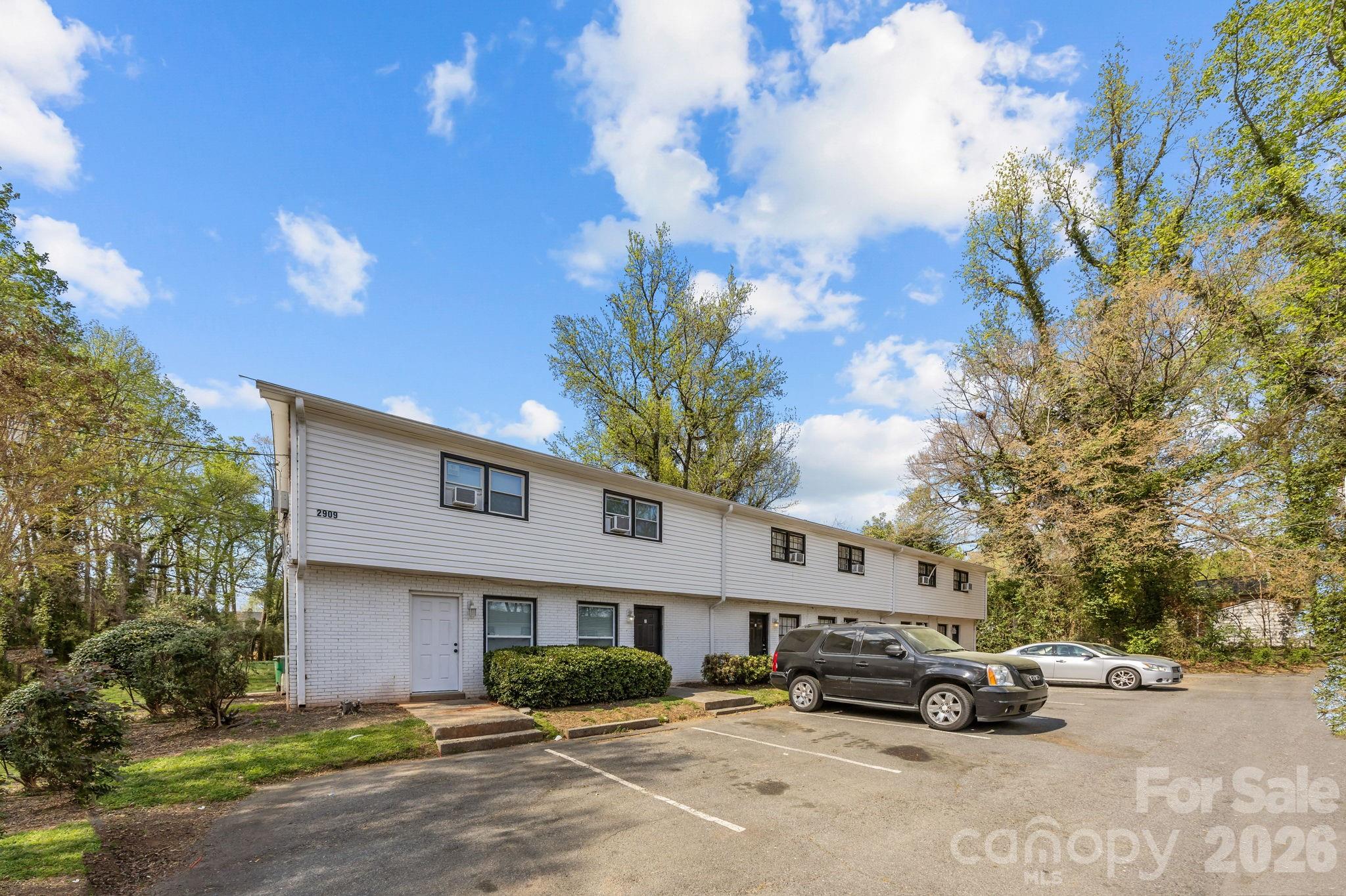 2909 Burgess Drive Charlotte NC 28208