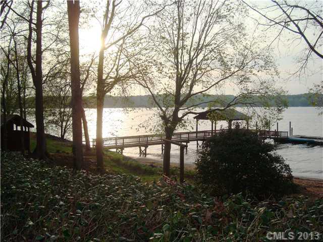 128 Courtney Lane Mooresville NC 28117