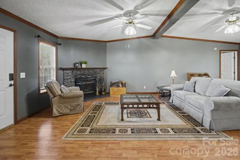 74 Chambers Road Weaverville NC 28787