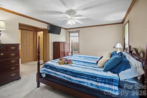 74 Chambers Road Weaverville NC 28787