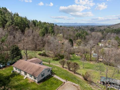 74 Chambers Road Weaverville NC 28787