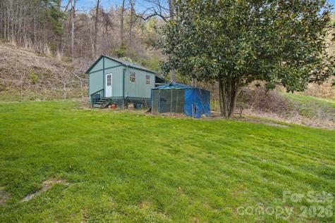 74 Chambers Road Weaverville NC 28787