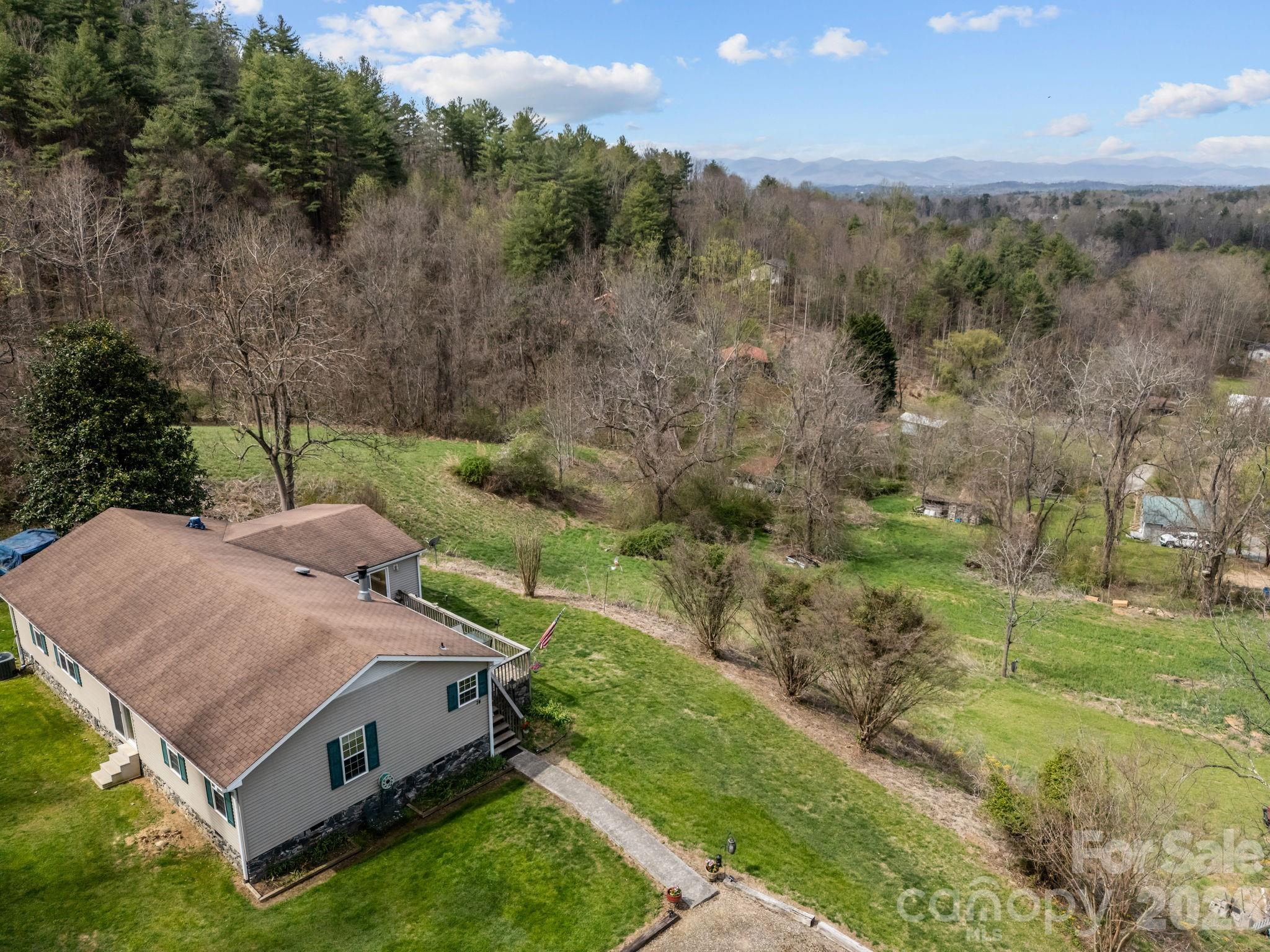 74 Chambers Road Weaverville NC 28787