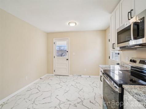 23 Starmount Drive Asheville NC 28806