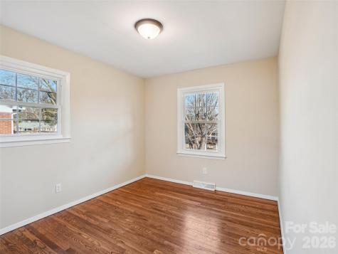 23 Starmount Drive Asheville NC 28806