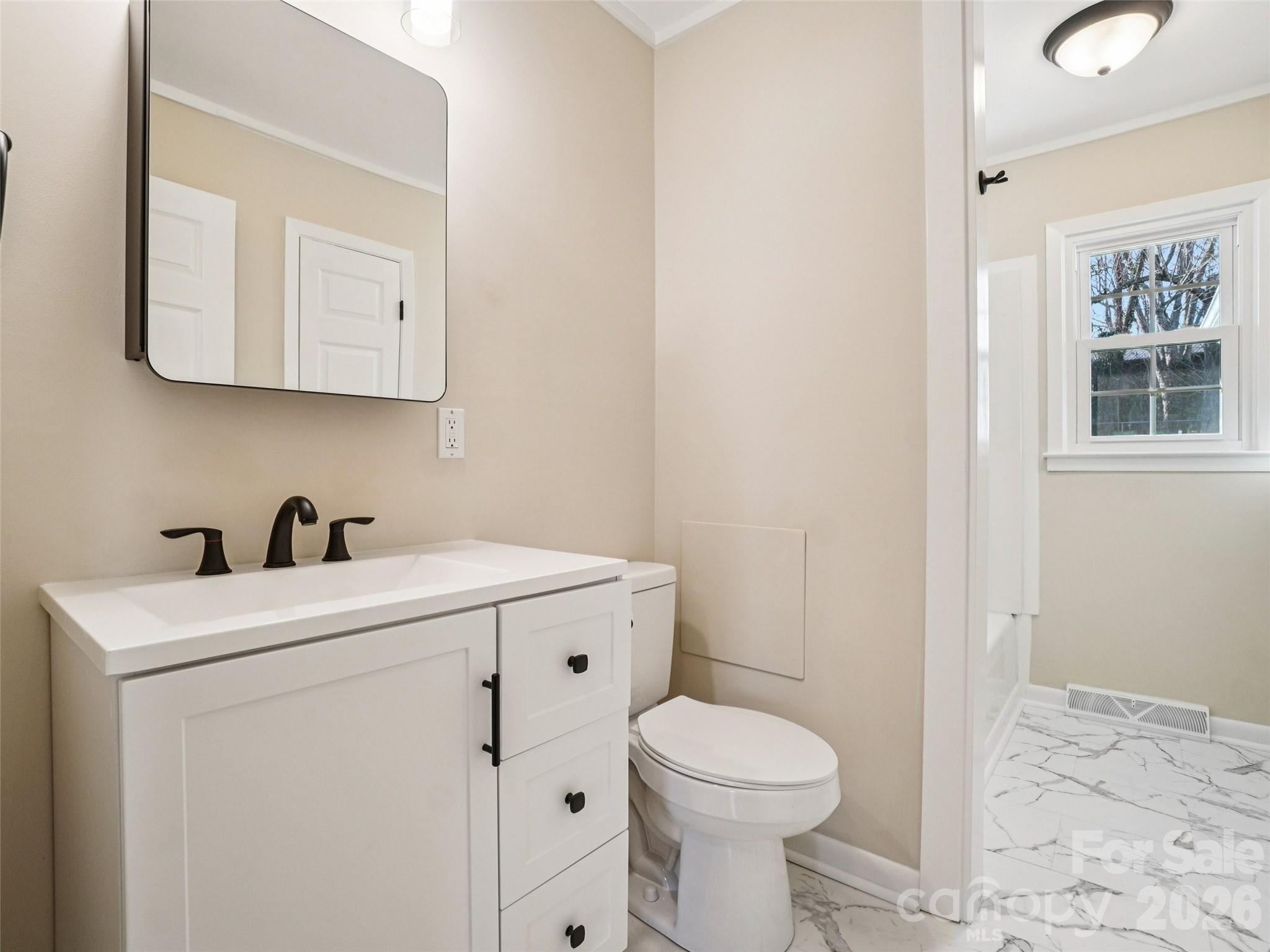 23 Starmount Drive Asheville NC 28806