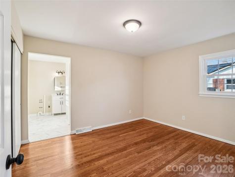 23 Starmount Drive Asheville NC 28806
