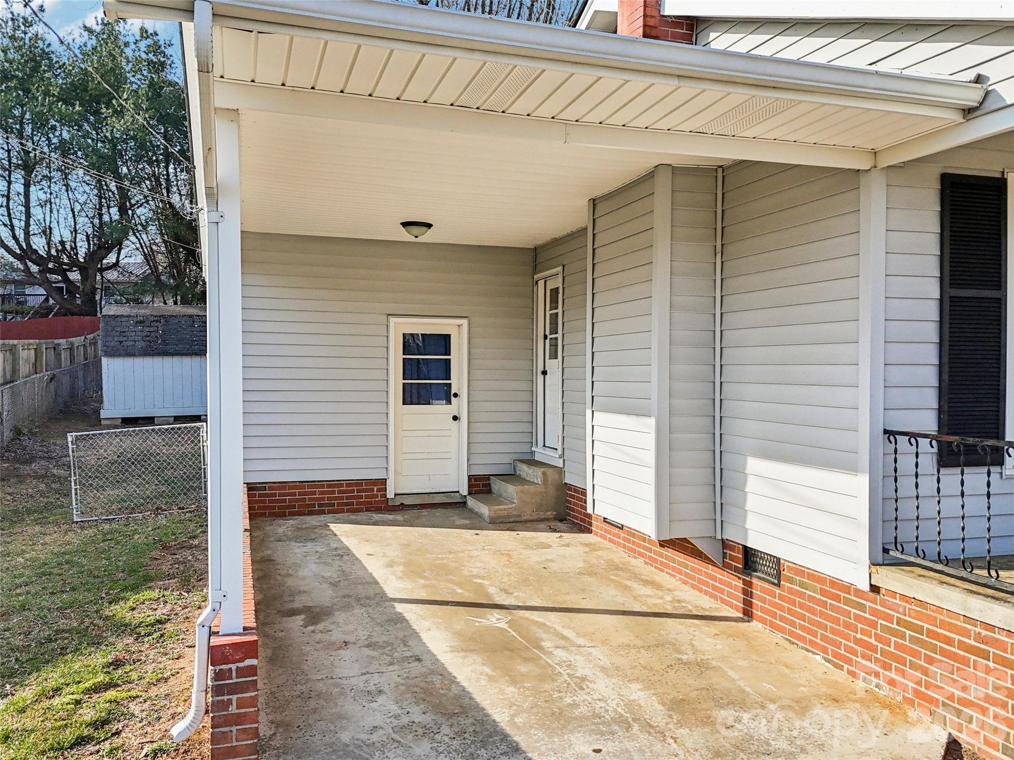 23 Starmount Drive Asheville NC 28806