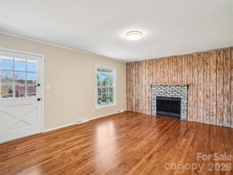 23 Starmount Drive Asheville NC 28806