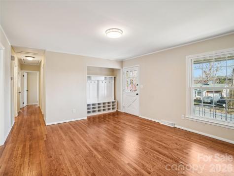 23 Starmount Drive Asheville NC 28806