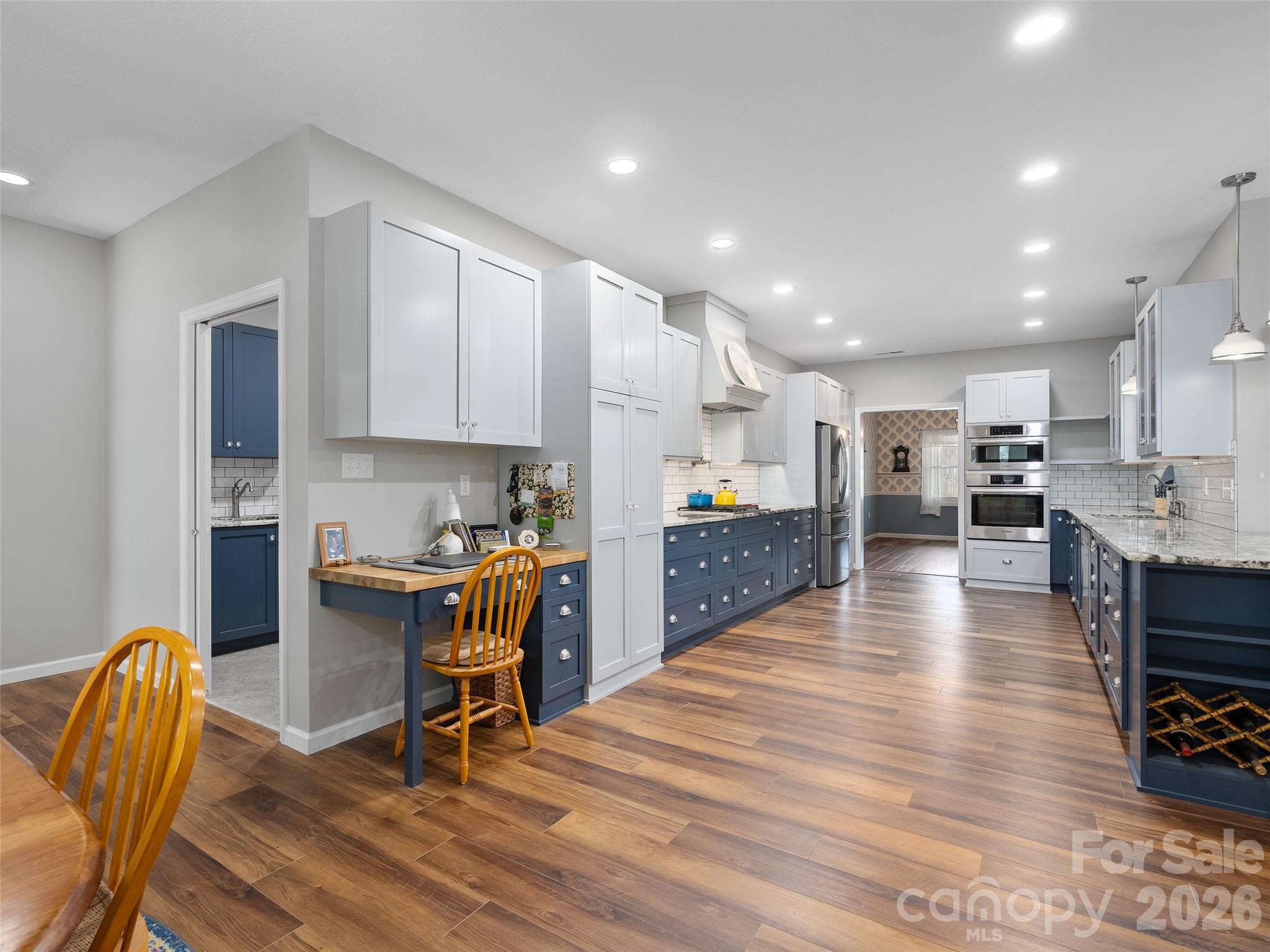 33 Freedom Drive Waynesville NC 28786