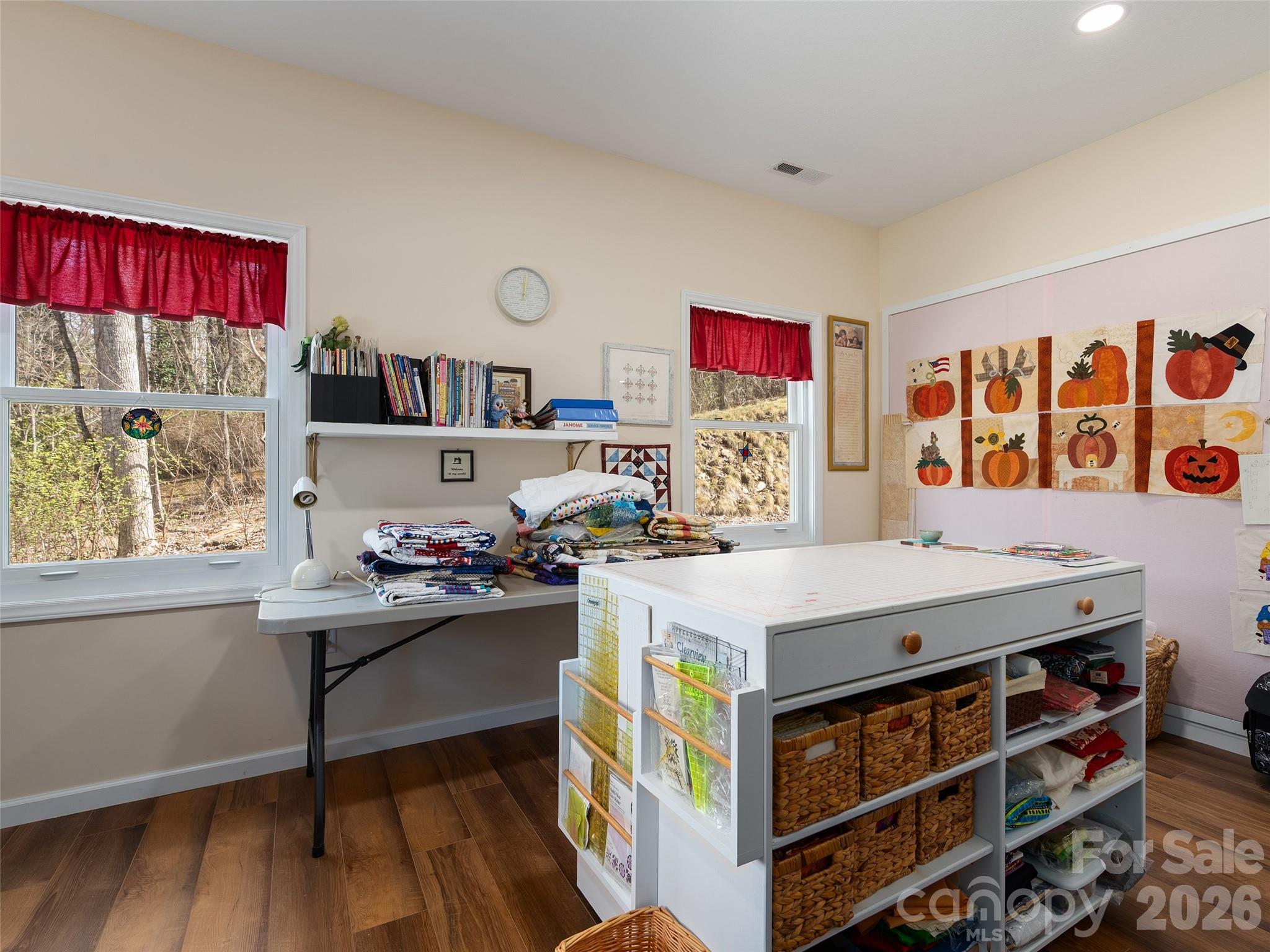 33 Freedom Drive Waynesville NC 28786