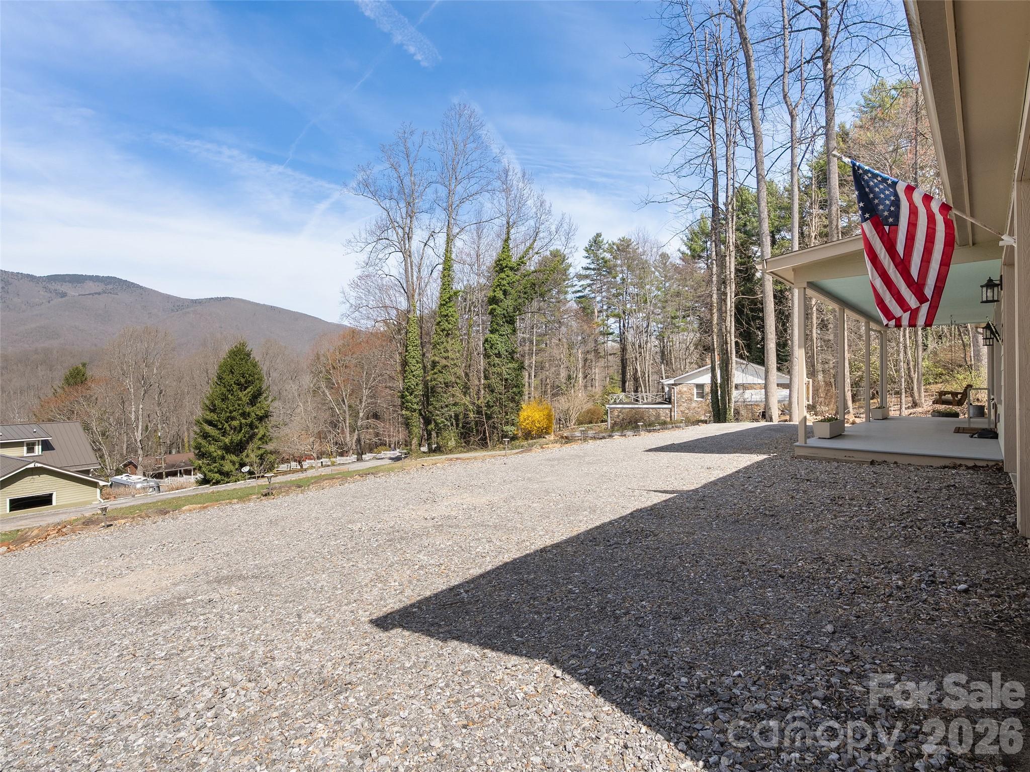 33 Freedom Drive Waynesville NC 28786