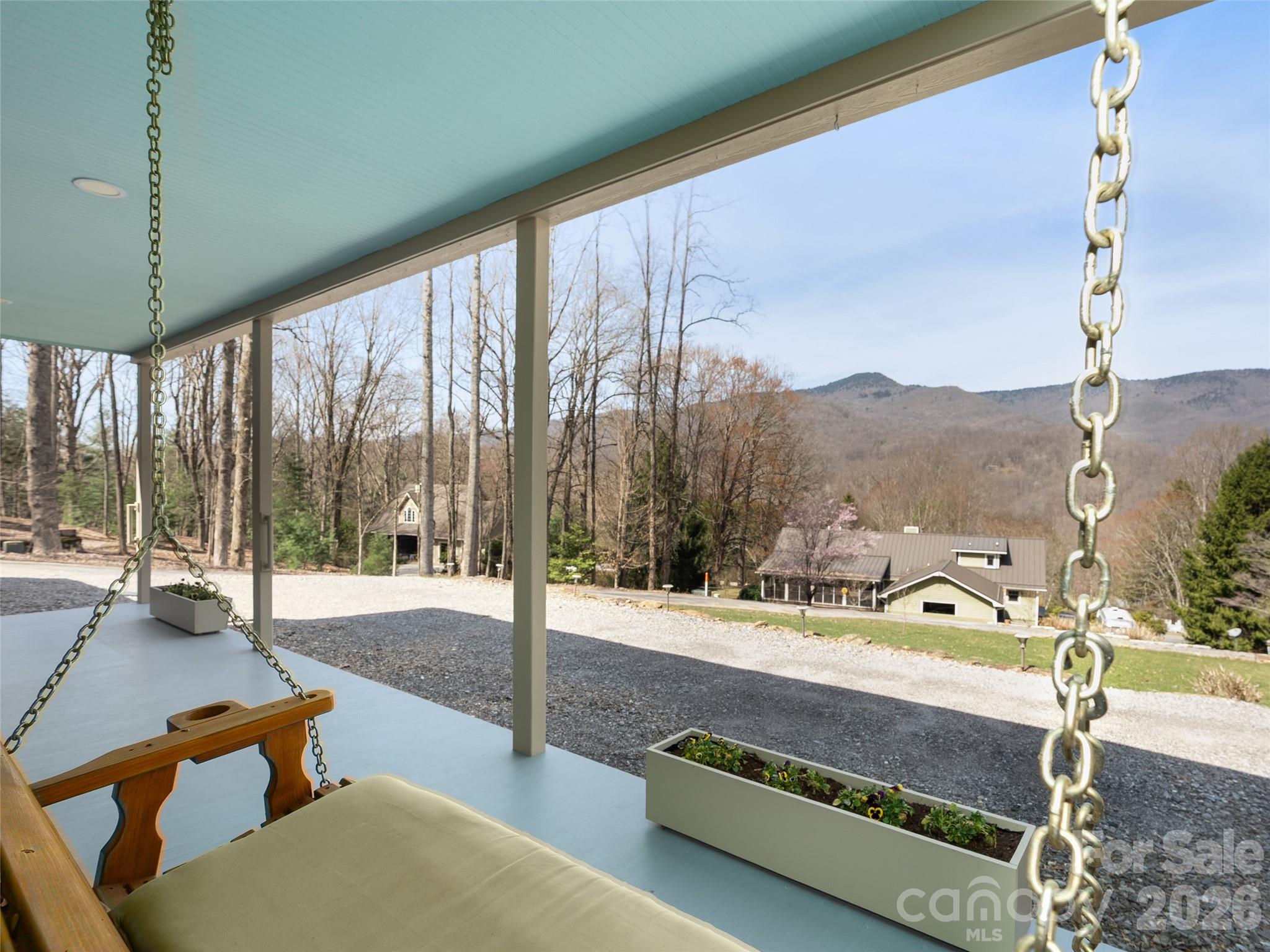 33 Freedom Drive Waynesville NC 28786