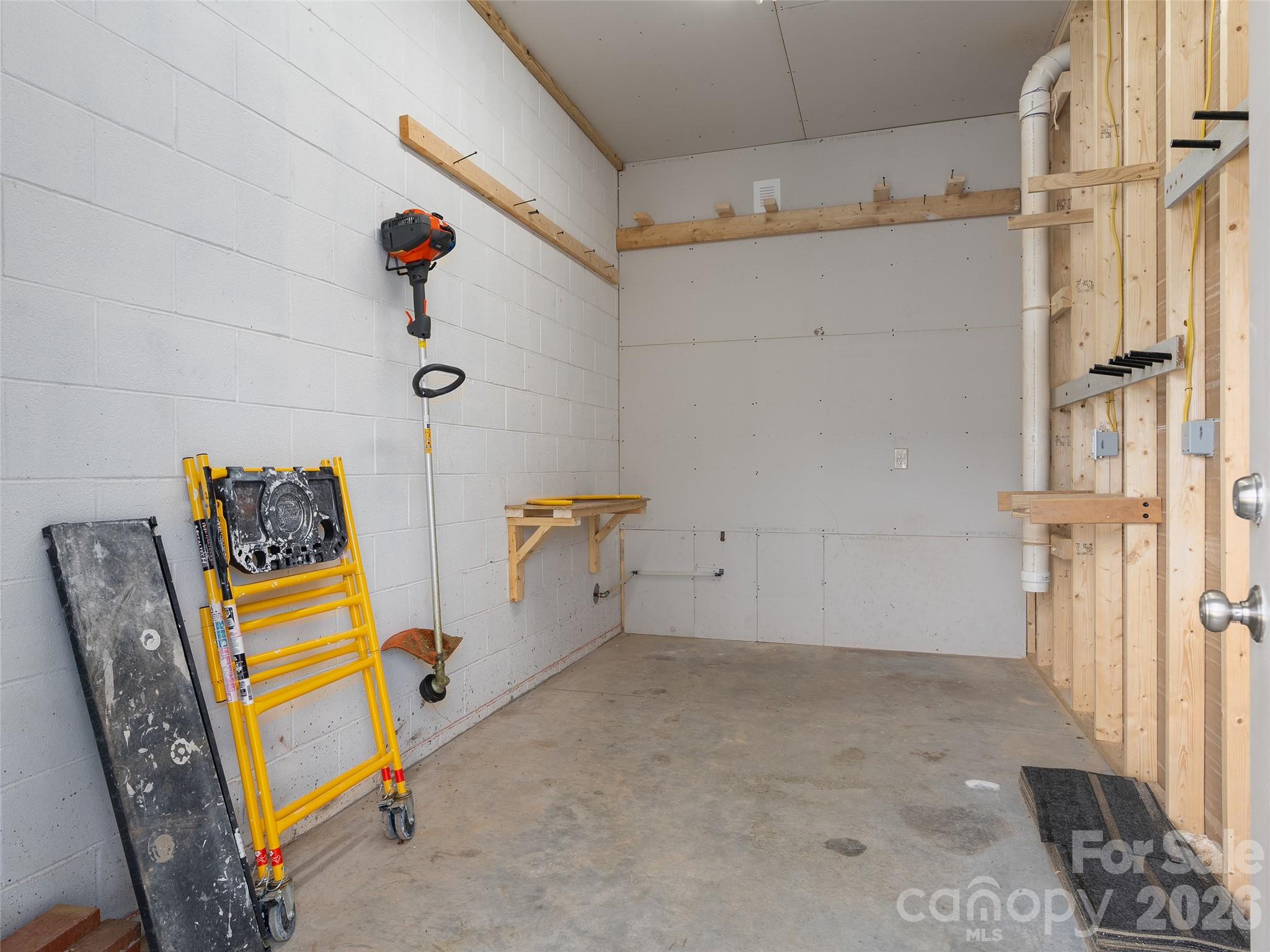 33 Freedom Drive Waynesville NC 28786