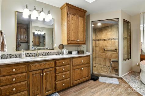 530 5th Street NW Hickory NC 28601