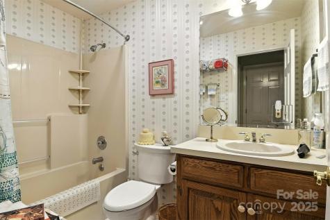 530 5th Street NW Hickory NC 28601