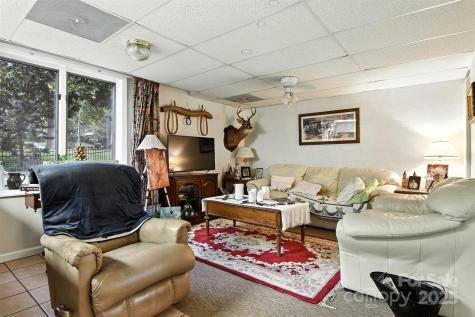 530 5th Street NW Hickory NC 28601