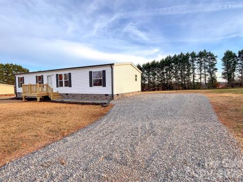 4277 Chinquapin Circle Lenoir NC 28645