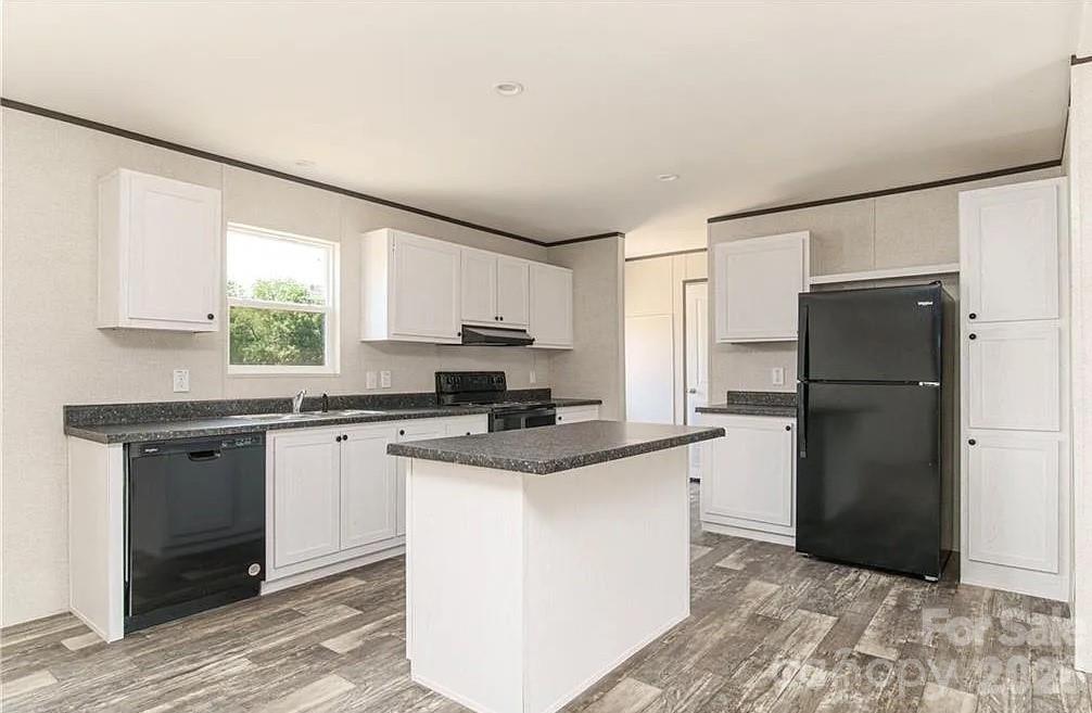 4277 Chinquapin Circle Lenoir NC 28645