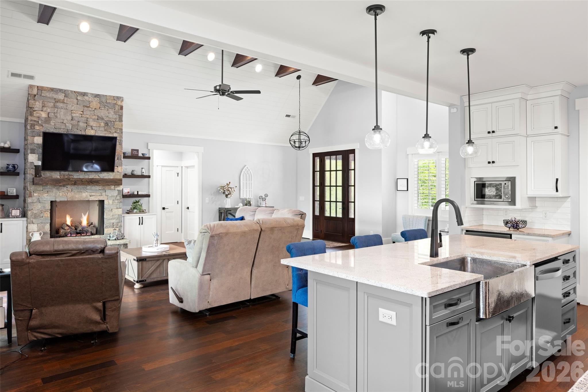 231 Tower Circle Hendersonville NC 28739
